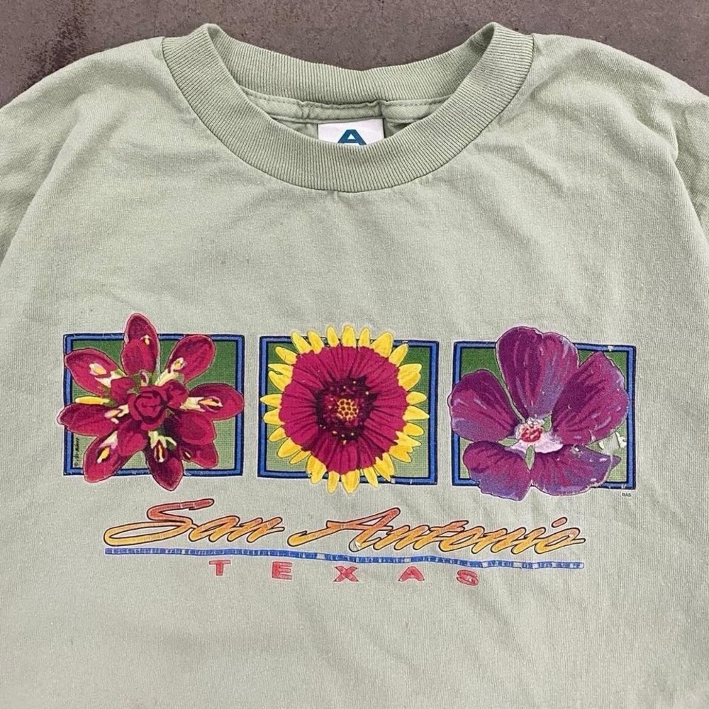 Vintage San Antonio Texas Nature Destination Flowers Floral 90s T-Shirt Size M - Picture 2 of 5